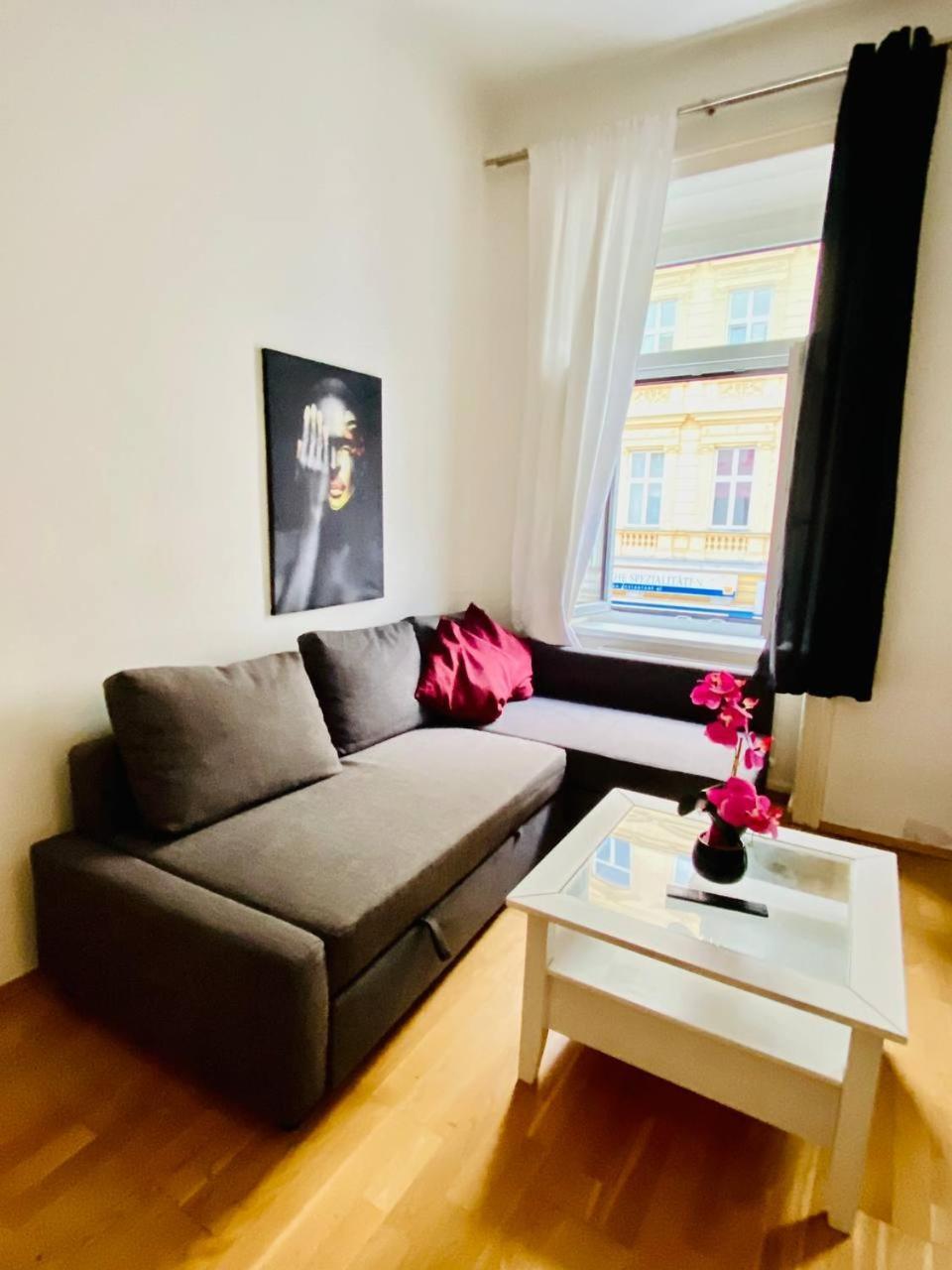 Family Apartment Th8 8 Bécs Kültér fotó